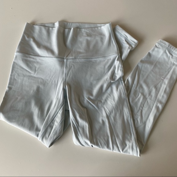 lululemon Ocean Air Align™ High-Rise Pant 25" size 8 - Picture 1 of 4